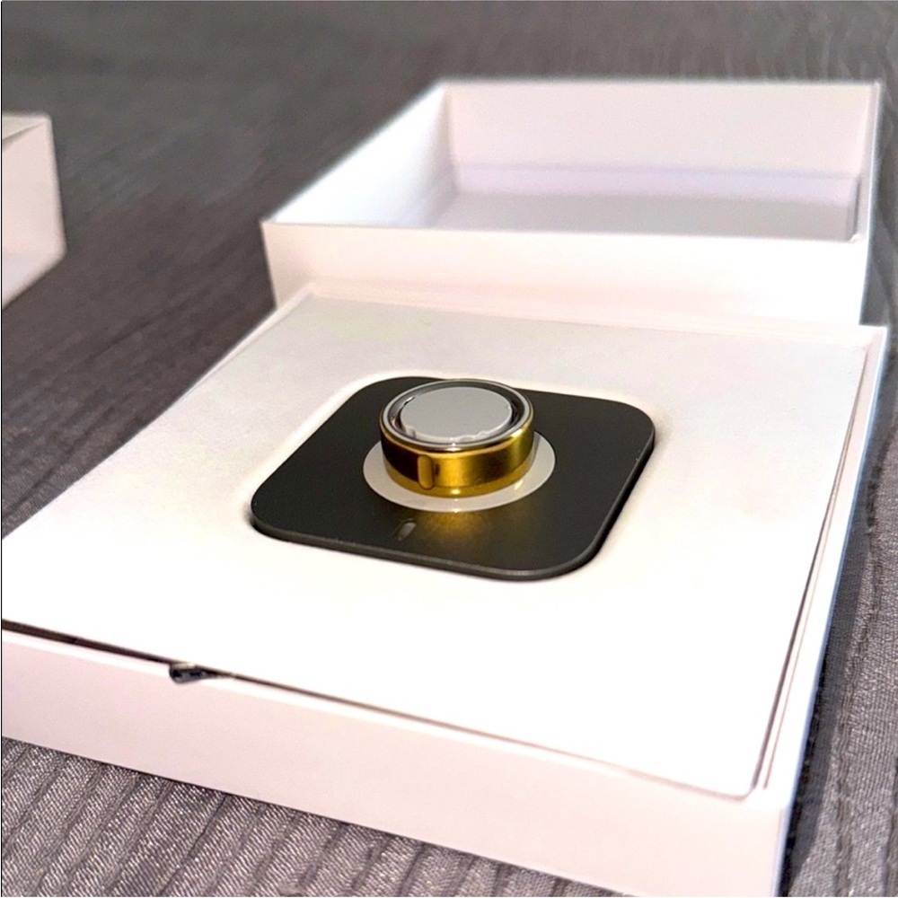 Oura ring gen 4 size 6 gold